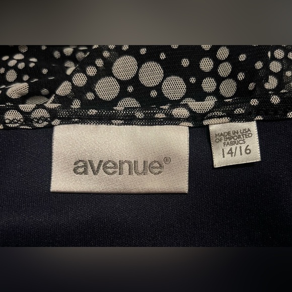 Womans dark blue, open-shoulder blouse - Picture 8 of 11